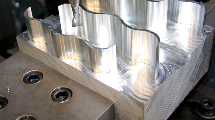 aluminum 5052 vs 6061 sheet metal parts and CNC machined components comparison
